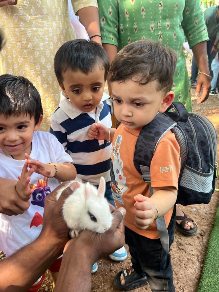 Parent toddler and Play group field trip to Gulmohar Park